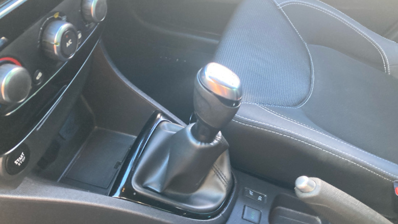 Renault Clio 0.9 TCE 90 Iconic 5dr Petrol Hatchback